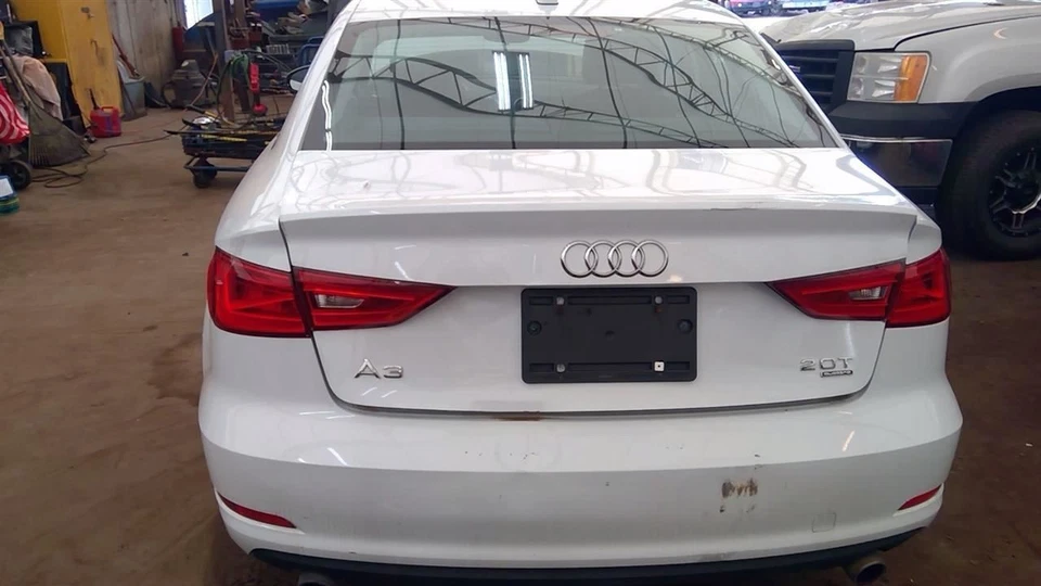 (LOCAL PICKUP ONLY) Trunk/Hatch/Tailgate Sedan LED Tail Lamps Fits 15-16 AUDI A3 Foto 1 de 4