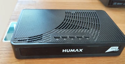 Humax HD-3601S2 Tivumax Lite con tessera attiva. In ottimo stato .   - Immagine 1 di 4