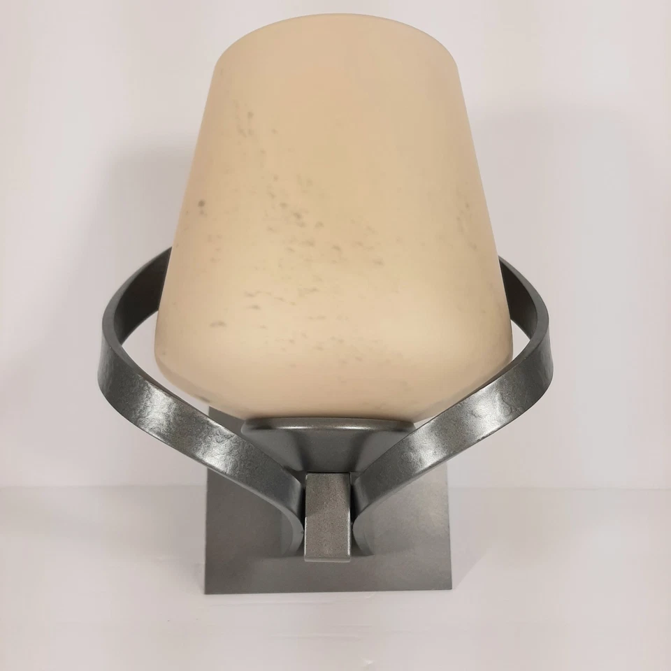 Hubbardton 锻造丝带壁灯,抛光钢 — 第 1/4 张图片