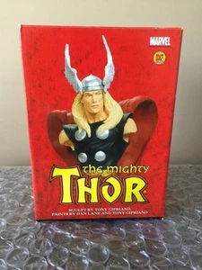 The Mighty Thor 10" Bust Marvel Comics Avengers Limited Edition 05 Of 48AP WOW - Picture 1 of 12