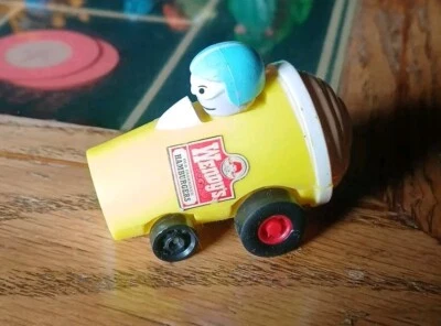 Coche batido Wendy’s vintage Pull Back funciona Foto 1 de 4