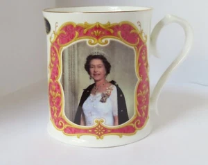 40th Anniversary of Accession of Queen Elizabeth II mug by Peter Jones/Aynsley - Picture 1 of 4