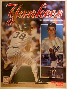 NEW YORK YANKEES v TORONTO BLUE JAYS - June 1992 Official Program - AUTHENTIC - Picture 1 of 1