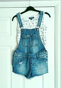 Ladies 6 Girls mid blue denim jean pinafore dungaree shorts frayed patches + top - Picture 1 of 11