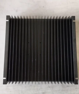 Aluminium Kühlkörper schwarz mit Lamellen für Leiterplatte 268x250x58mm - Bild 1 von 5