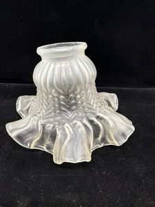 Vintage Lamp Shade Globe Tulip Ruffled Petticoat Glass 2 1/4" Fitter - Picture 1 of 6