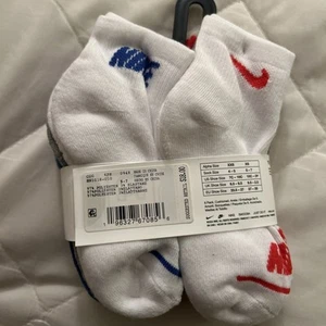 NEW 6 PAIRS Nike Dri-fit Everyday Plus Crew socks Kids Youth 10C-3Y - Picture 1 of 3