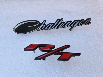 Dodge Challenger 2015-2023 emblemas 68225058AA/68184706AB Mopar genuino   Foto 1 de 4