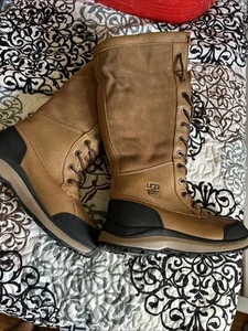 UGG ADIRONDACK III TALL CHESTNUT NEU LEDER WASSERDICHT DAMENSTIEFEL GRÖSSE US 7 - Bild 1 von 9