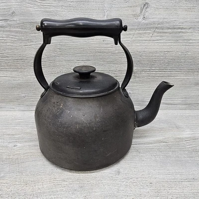 Vintage Calphalon Anodized Tea Pot Kettle 2 Quart Dark Gray USA Made in Ireland - Image 1 of 4