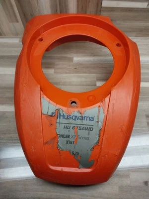 Cubierta de motor original Husqvarna HU675AWD Briggs and Stratton cubierta OEM  Foto 1 de 4