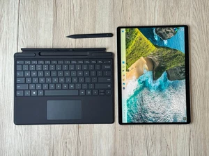 Surface Pro 8 i5 1145G7 LTE/16GB/256GB/13" 120Hz Touch/ Win 11 Pro Warn-2027 - Picture 1 of 6