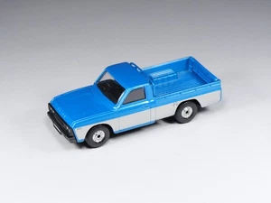 CORGI - 493 - Mazda B1600 Pickup - 1/36 - Picture 1 of 6