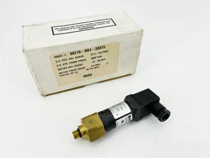 New Barksdale 96210-BB4-S0815 Pressure Switch 22.5-125 PSIG - Imagen 1 de 6
