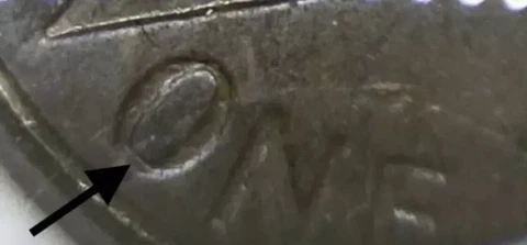 1977 D Lincoln Cent”” Broken Die “”Error Broken O Cover