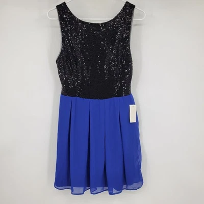Mini vestido saia plissada chiffon azul e preto lantejoulas Y2K novo com etiquetas B Darlin médio - Imagem 1 de 4