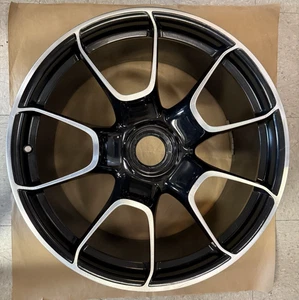 OEM Porsche Turbo S Exclusive Design wheel rim, 9.5J x 20" ET44 Front - Picture 1 of 9
