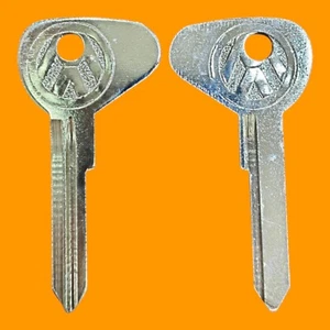 2 X Blank Key For Volkswagen Super Beetle Karmann Ghia Squareback Fastback VW - Picture 1 of 1