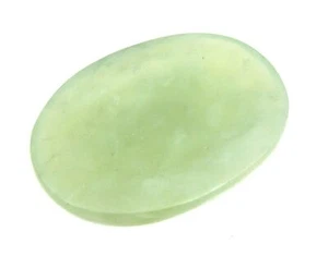 Daumenstein 4 cm klein Serpentin grün - Bild 1 von 1
