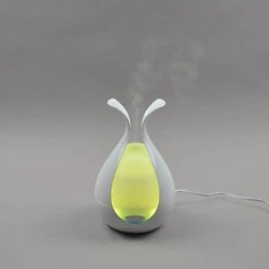 Aroma Diffuser, 200 ml, 7 Farben, mit Wechsellicht, Luftbefeuchter, Humidifier - Bild 1 von 7