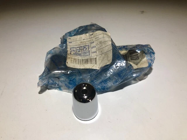 COPPIA TERMINALI CONTRAPPESI MANUBRIO PIAGGIO BEVERLY NRG X9 SKIPPER 271433 - Immagine 1 di 1