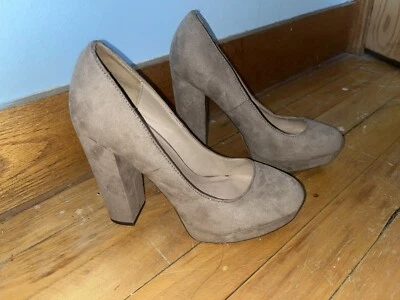 Suede Nude Chunky Heels, Mix No 6 - Imagem 1 de 3