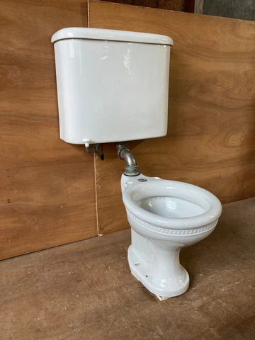 Antique White Toilet Decorative Embossed Bowl Bottom Flush Tank Old Vtg 321-22E Cover