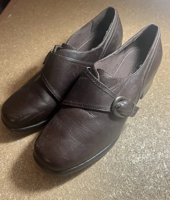 Zapatos de vestir para mujer Liz Baker tacón corto de cuña talla 10M marrón con hebilla nuevos sin caja Foto 1 de 4