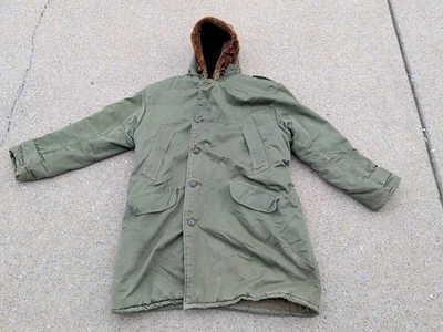 Vtg WW2 US Military Parka B-9 Quilted Lined Wool Mens Large Olive Green Jacket - Image 1 of 4