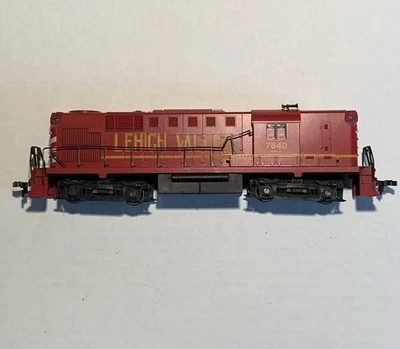 Kato HO Scale LVRR Lehigh Valley  RS11 Diesel Locomotive #7643  *TESTED* (J) - Image 1 of 4
