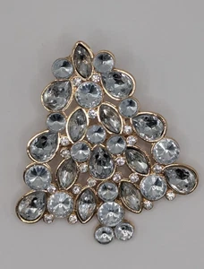 Vintage Christmas Tree Pin Gold Tone Clear Rhinestones - Picture 1 of 3