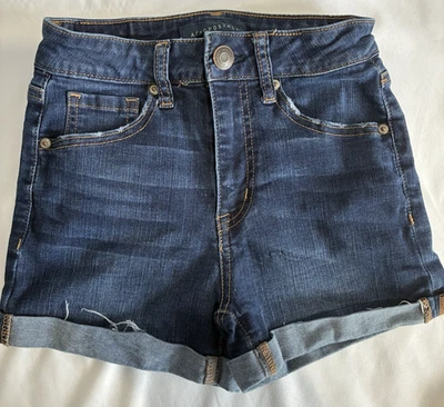 Pantalones cortos de mezclilla Aeropostale para mujer niña 000 puños Foto 1 de 4