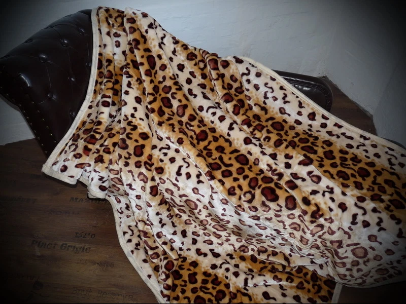 Kuscheldecke Tagesdecke Wohndecke Decke Plaid Felloptik Leopard 160x200cm - Bild 1 von 1