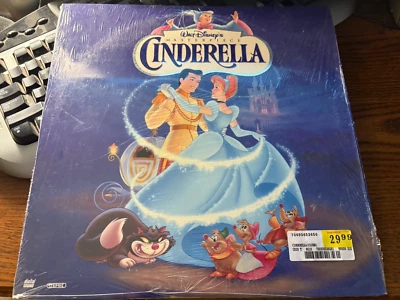 Walt Disney's CINDERELLA Masterpiece Edition LaserDisc LD - Image 1 of 4