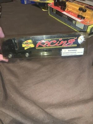 Pennzoil Racing 1/64 - Semirremolque y remolque portacarros de carreras Foto 1 de 4
