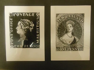 Eight (8) British Museum Post Cards Unused Featuring Historic Postage Stamps - Picture 1 of 8