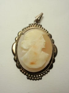 Vintage Carved Real Shell Cameo Pendant - Picture 1 of 3