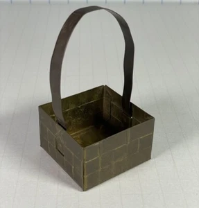Vintage Dept 56 piccolo cesto in ottone made in Hong Kong Department 56 - Foto 1 di 11