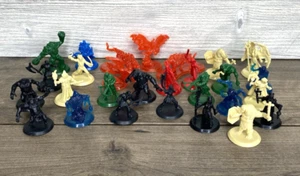 Magic The Gathering MTG Planeswalker Ersatz Squad & Hero Figuren - Bild 1 von 10