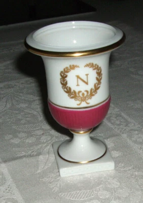 Fürstenberg Porzellan Vase mit Malerei - rot/gold Empire Stil - 9,2 cm x 6 cm - Bild 1 von 4