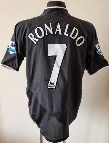 Manchester United 2003 - 2005 Away football Nike shirt #7 Ronaldo size Large (L) Cover