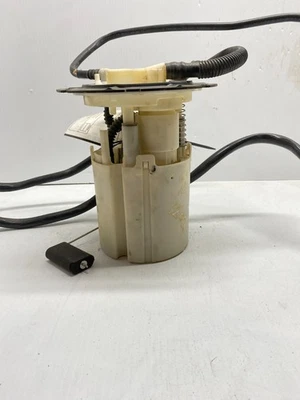 Chevrolet Malibu 2008 conjunto de bomba de combustible emblema rejilla estilo fabricante original, 323-00508 Foto 1 de 4