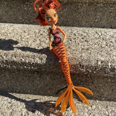 Monster High Great Scarrier Reef Brillante Ghoulfish Toralei Muñeca a Rayas 2011 Foto 1 de 4