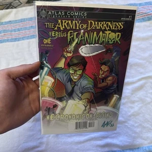 The Army Of Darkness Versus Reanimator One Signed - Picture 1 of 2