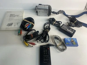 Sony Handycam DCR-TRV33 Mini DV Camcorder Video Camera Bundle - Picture 1 of 6