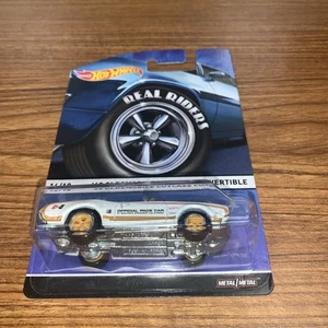2014 Hot Wheels Real Riders 68 OLDSMOBILE CUTLASS CONVERTIBILE Real Riders 16/18 - Foto 1 di 9