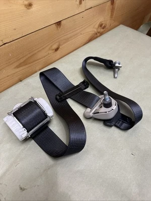 Ram 1500 2011-2012 cabina y media cinturón de seguridad trasero derecho pasajero P5KS491DVAB fabricante original Foto 1 de 4