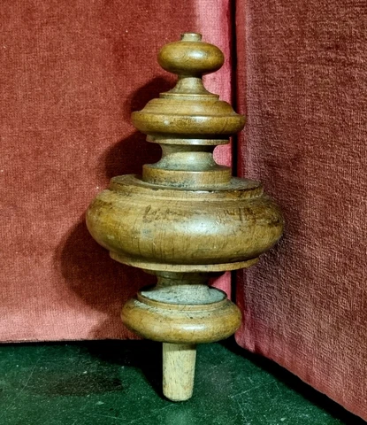 Victorian post finial wood carving newel - Antique french architectural salvage Cover