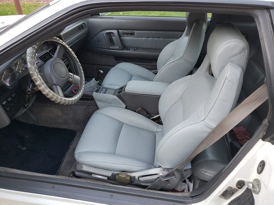 Fundas de asiento de cuero sintético gris claro para Toyota Supra MK3 / MKIII 1986,5-1992 Foto 1 de 1