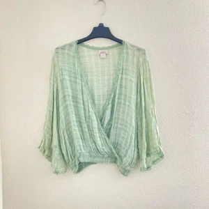 Ariat Green Wrap Blouse Relaxed Fit Size L - Picture 1 of 9